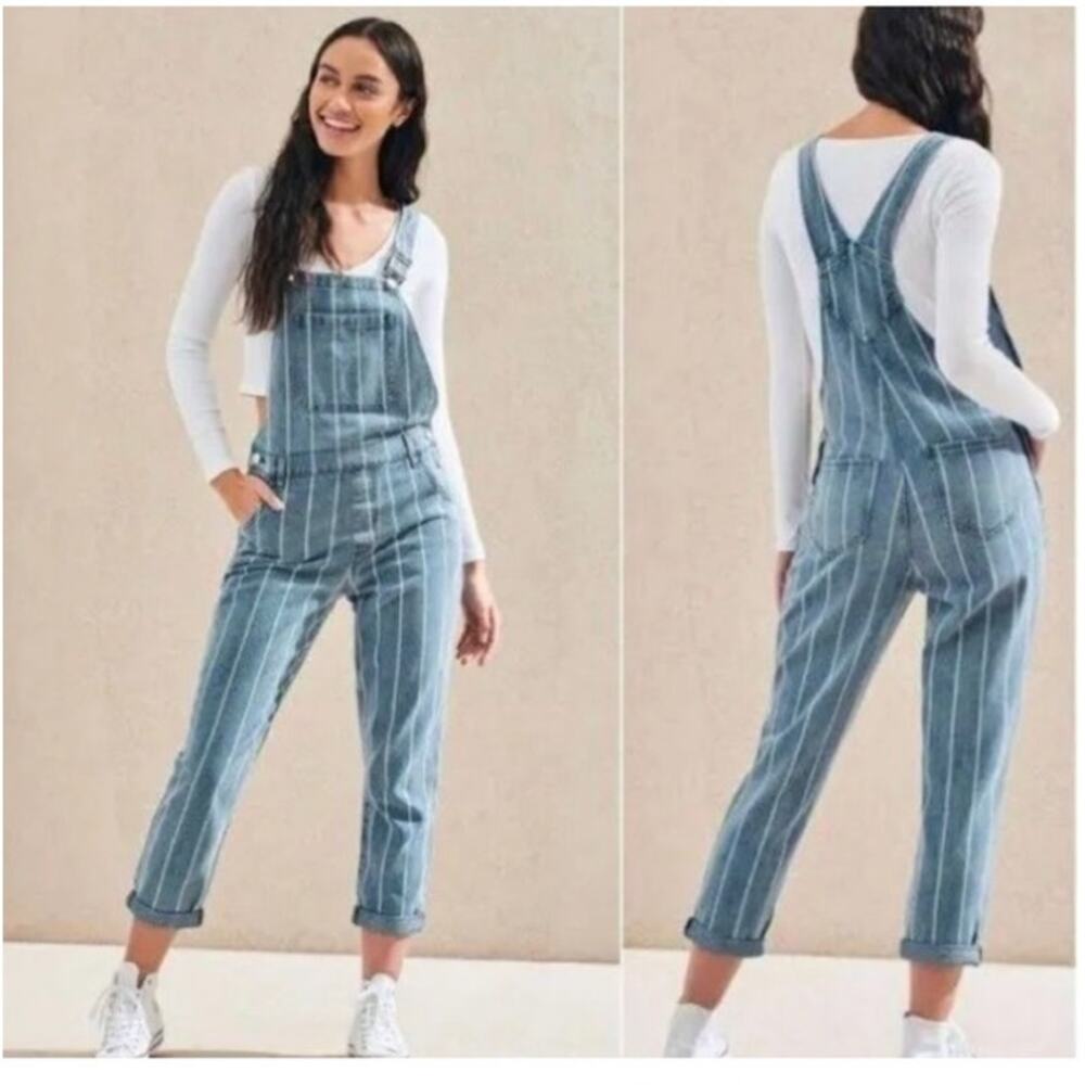 PacSun Blue Denim White Pinstripes Overalls Medium Wash Size 28